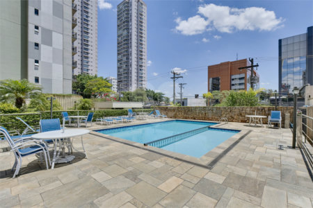 Apartamento à venda com 3 quartos, sendo 2 suítes, em Santo Amaro, São Paulo, SP
