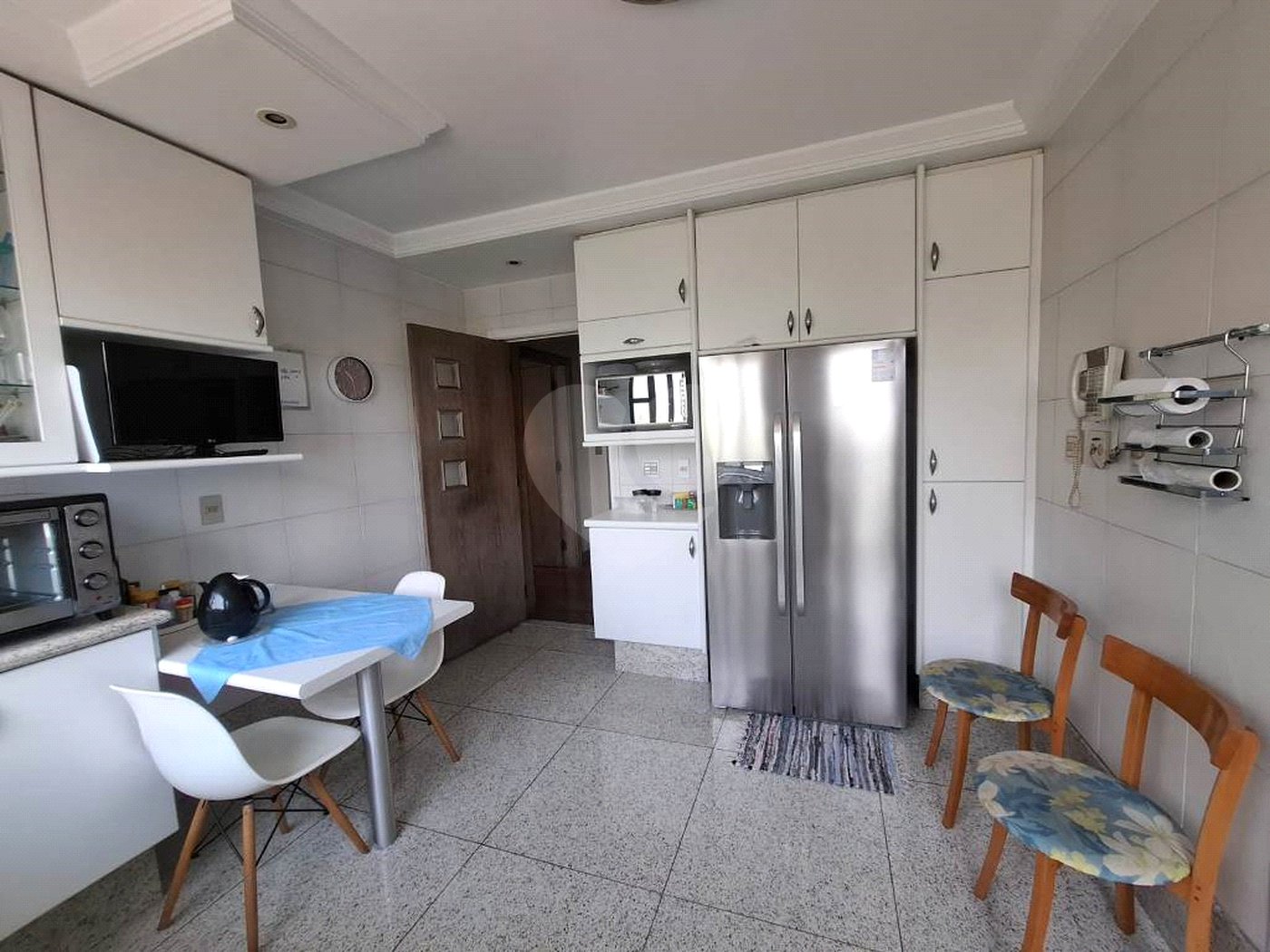 Casa à venda com 5 quartos, sendo 3 suítes,  em Alto da Boa Vista, São Paulo, SP