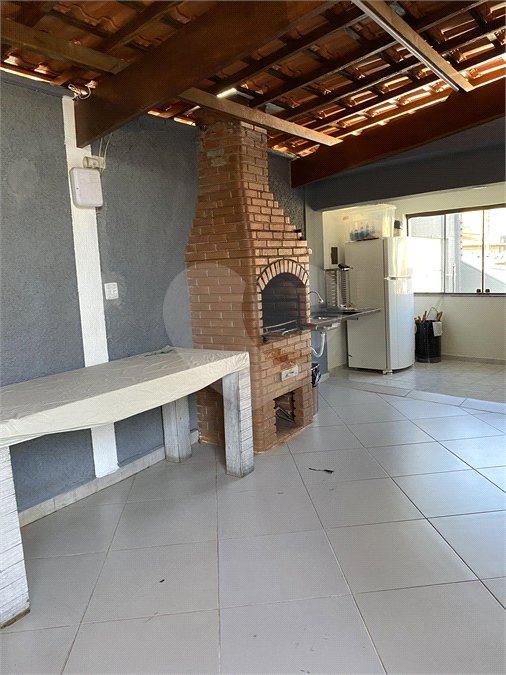 Casa à venda com 3 quartos, sendo 1 suíte, no condomínio Ana Carolina, São Paulo - SP