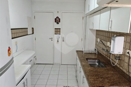 Apartamento à venda com 3 quartos, sendo 1 suíte, em Vila Ester (zona Norte), São Paulo, SP
