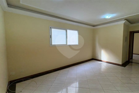 Apartamento à venda com 2 quartos, sendo 1 suíte,  em Jardim Simus, Sorocaba, SP
