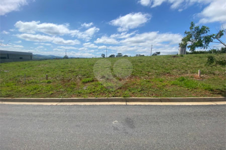 Terreno à venda no condomínio Elementum, Atibaia - SP