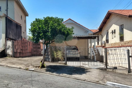 Casa à venda com 1 quarto em Vila Nivi, São Paulo, SP