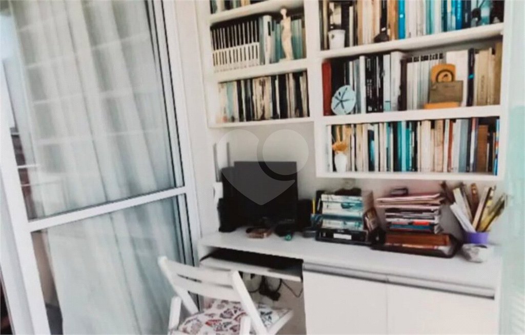 Apartamento à venda com 3 quartos, sendo 1 suíte, em Bom Retiro, São Paulo, SP