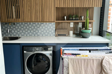 Apartamento à venda ou para alugar com 1 suíte em Pinheiros, São Paulo, SP