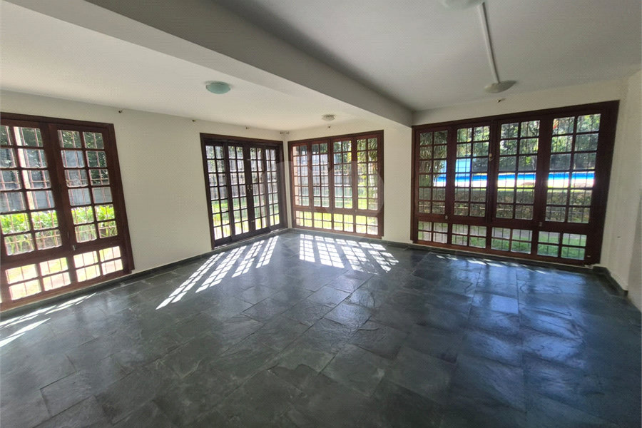 Casa à venda ou para alugar com 4 suítes no condomínio Parque Imperial da Cantareira, Mairiporã - SP