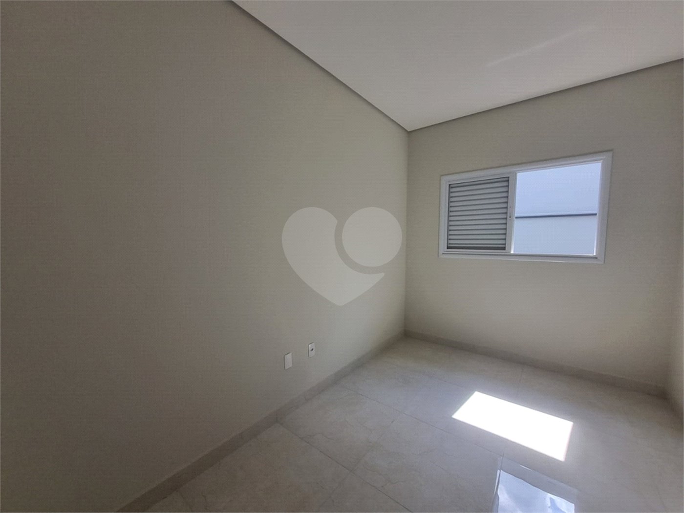 Casa à venda com 3 quartos, sendo 1 suíte, no condomínio Jardim Residencial Villagio Ipanema I, Sorocaba - SP
