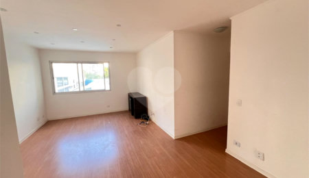 Apartamento à venda com 2 quartos em Moema, São Paulo, SP