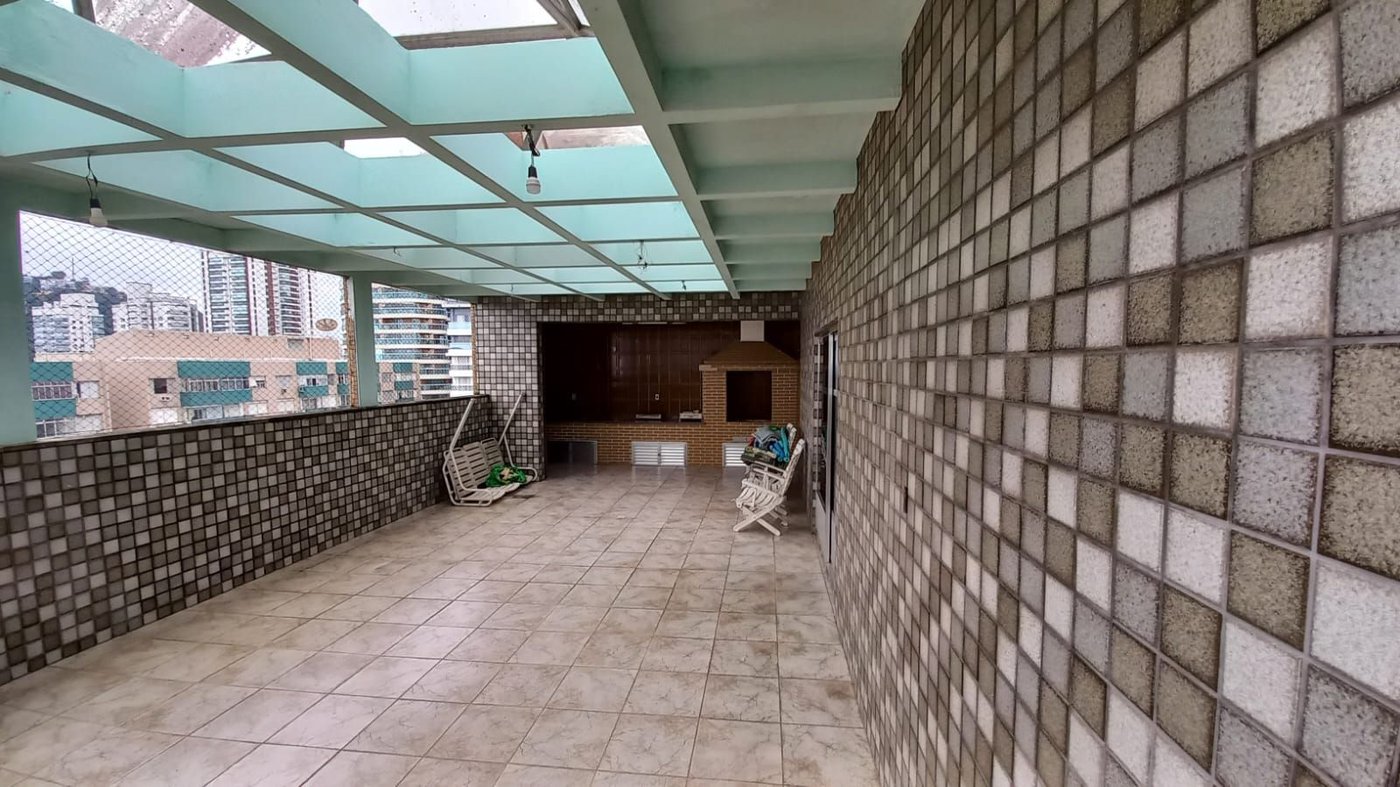 Cobertura com 4 dormitórios à venda, 380 m² por R$ 4.999.999,00 - Gonzaga - Santos/SP