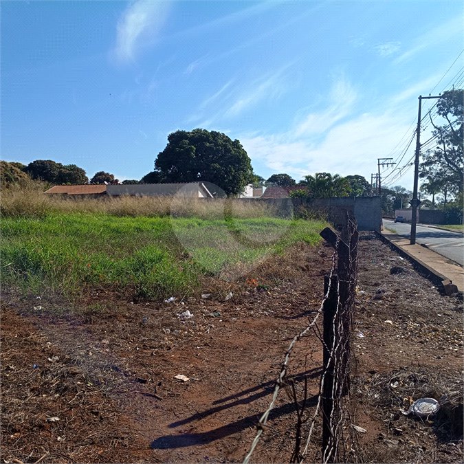 Terreno à venda em Jardim Brasília (vila Xavier), Araraquara, SP