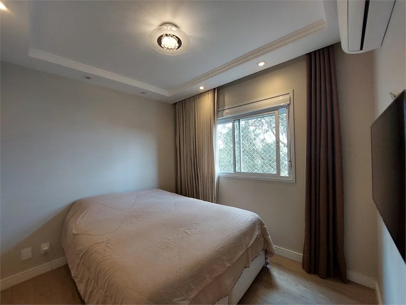 Apartamento à venda com 4 quartos, sendo 2 suítes, em Jardim Caboré, São Paulo, SP