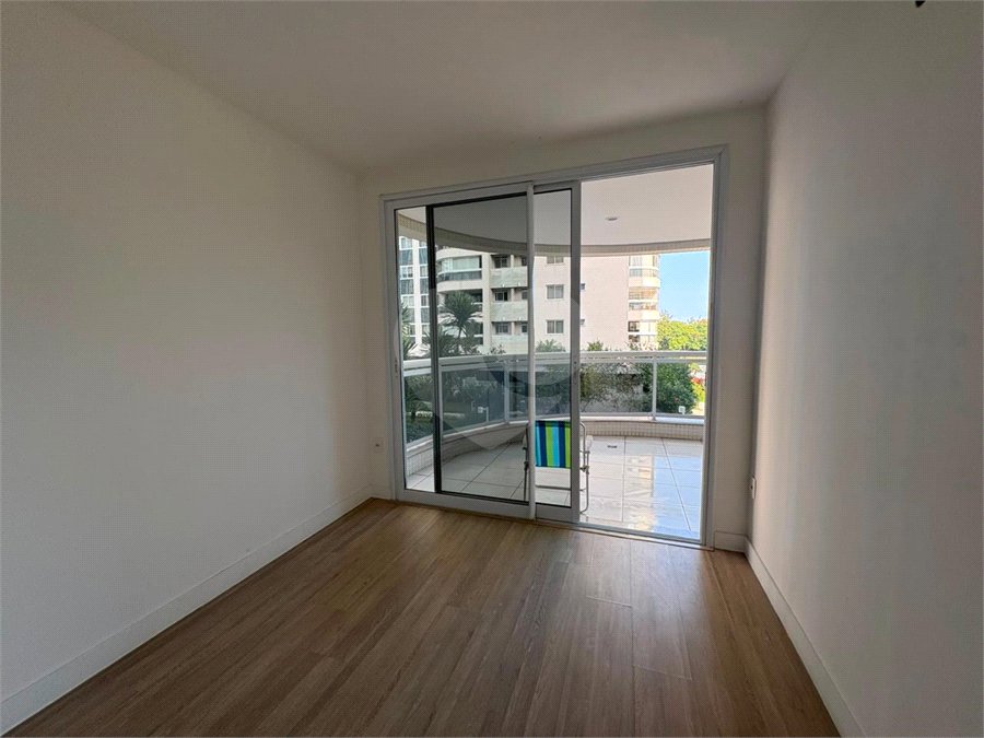 Apartamento à venda com 2 quartos, sendo 1 suíte,  em Camorim, Rio de Janeiro, RJ