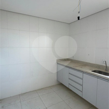 Aurora Gardens - Apartamento com 3 dormitórios e espaço de sobra.