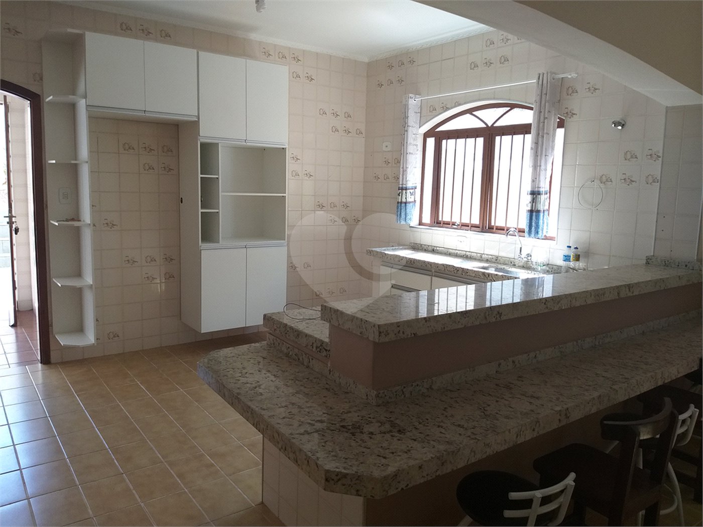 Casa à venda com 3 quartos, sendo 1 suíte,  em Santa Rosa, Vinhedo, SP