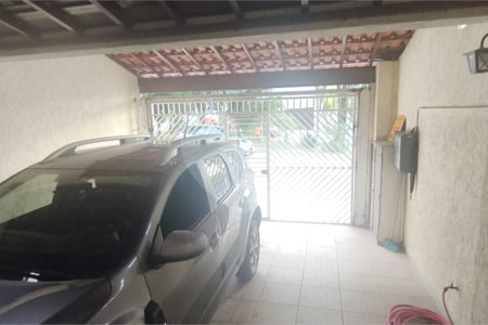 Casa à venda com 4 quartos, sendo 3 suítes, em Jardim Vila Galvão, Guarulhos, SP