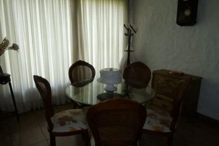 Sobrado à venda com 3 suítes em Jardim Leonor, São Paulo, SP