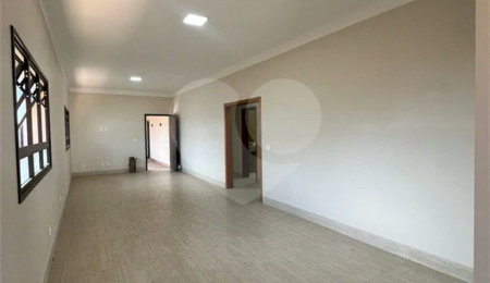 Casa para alugar com 3 quartos, sendo 1 suíte,  em Taquaral, Campinas, SP
