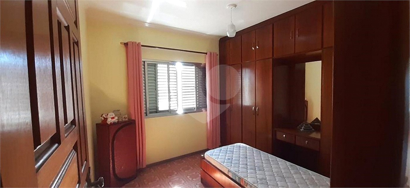 Sobrado à venda com 3 quartos, sendo 1 suíte, em Jaraguá, São Paulo, SP
