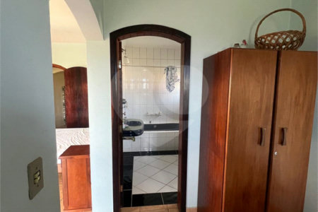 Casa à venda com 4 quartos, sendo 1 suíte, em Alpes D'ouro, Bom Jesus dos Perdões, SP