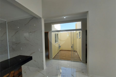 Casa à venda com 3 quartos, sendo 1 suíte,  no condomínio Horto Florestal Villagio, Sorocaba - SP