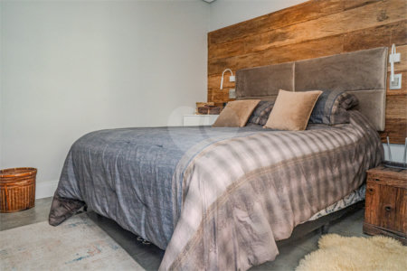 Apartamento à venda com 4 quartos, sendo 3 suítes, em Perdizes, São Paulo, SP