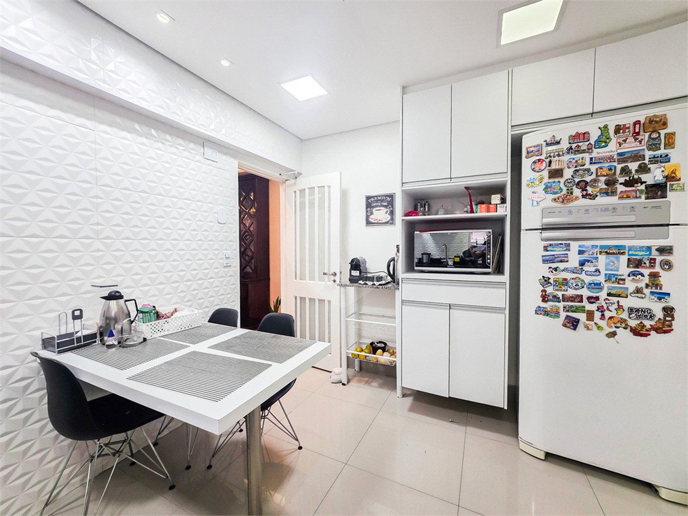 Apartamento à venda com 3 quartos, sendo 1 suíte, em Jardim Paulista, São Paulo, SP