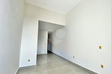 Casa à venda com 2 quartos, sendo 1 suíte,  em Vila Nastri, Itapetininga, SP