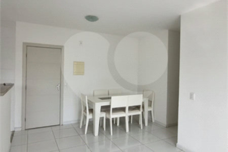 Apartamento para alugar com 2 quartos, sendo 1 suíte,  em Vila Mogilar, Mogi das Cruzes, SP