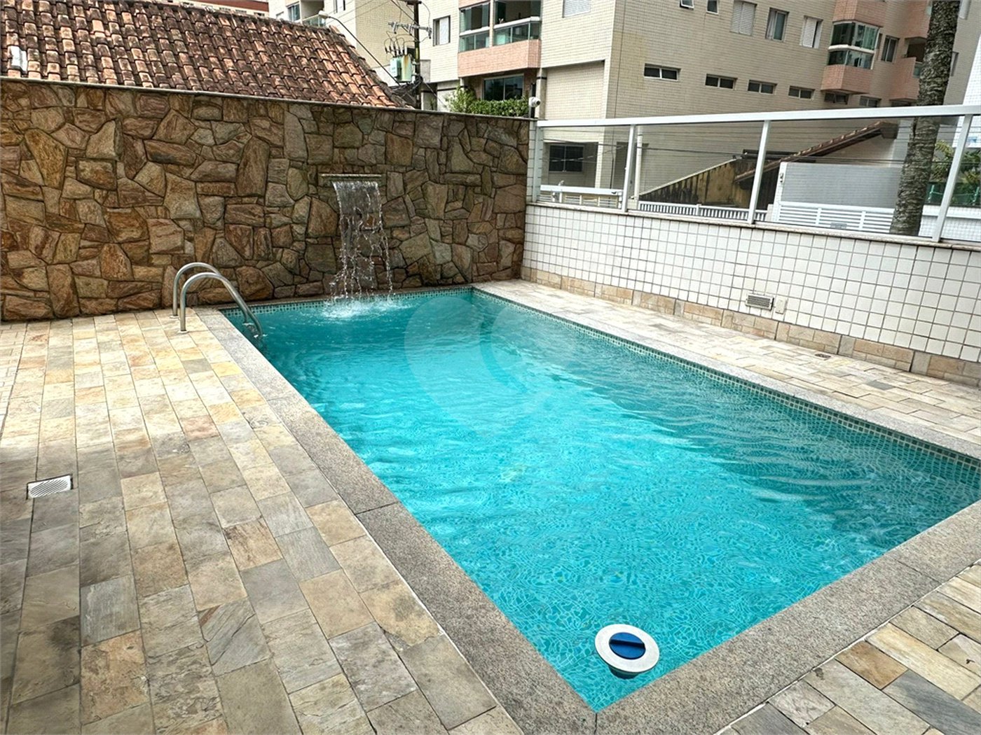 Apartamento à venda com 2 quartos, sendo 1 suíte,  em Aviação, Praia Grande, SP