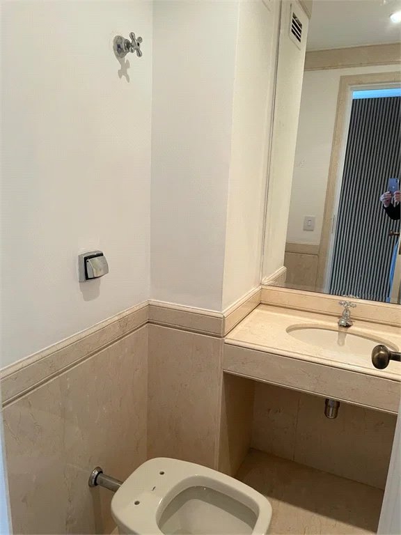 Apartamento à venda ou para alugar com 4 suítes em Vila Andrade, São Paulo, SP