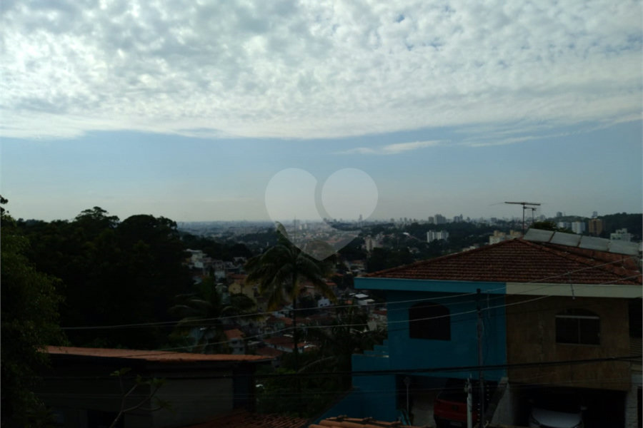 Sobrado à venda com 3 quartos, sendo 1 suíte, em Tremembé, São Paulo, SP
