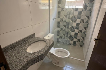 🏖️ Oportunidade Imperdível em Itanhaém – Casa com Piscina à Venda!