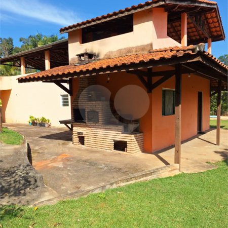 Chácara à venda ou para alugar com 3 quartos, sendo 1 suíte,  em Parque Residencial Itapeti, Mogi das Cruzes, SP
