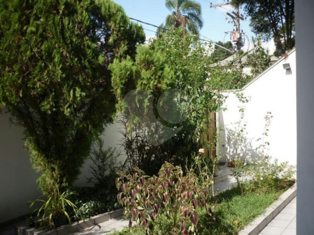Sobrado à venda com 3 quartos, sendo 1 suíte,  em Horto Florestal, São Paulo, SP