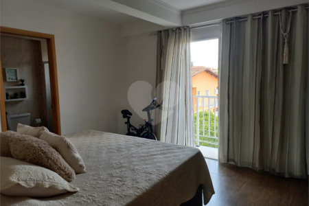 Sobrado à venda com 3 quartos, sendo 1 suíte,  em Vila Mazzei, São Paulo, SP