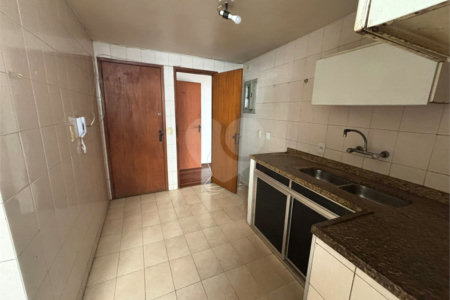 Apartamento à venda com 4 quartos, sendo 1 suíte,  em Tijuca, Rio de Janeiro, RJ