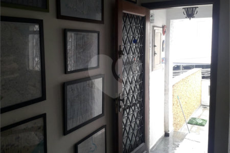Sobrado à venda com 3 quartos em Vila Romana, São Paulo, SP