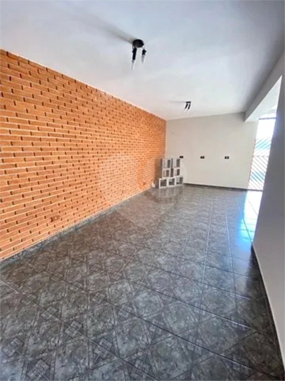 Casa à venda com 4 quartos, sendo 2 suítes,  em Jardim da Fonte, Jundiaí, SP