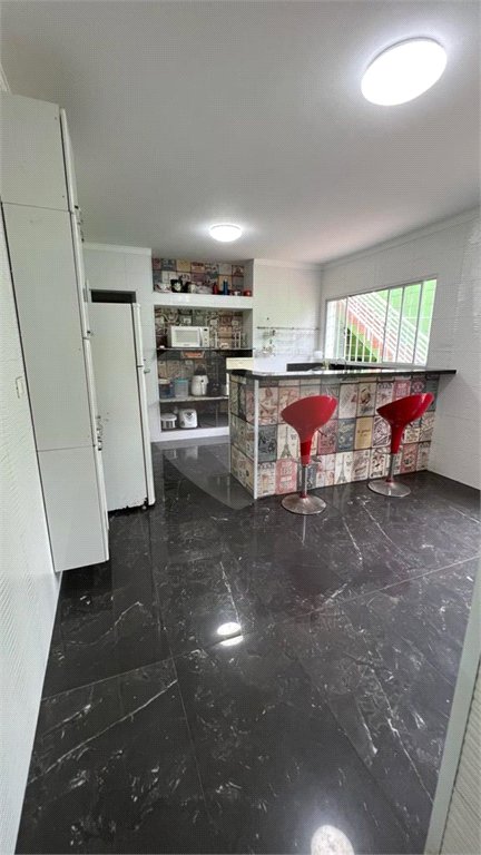 Sobrado à venda com 4 quartos, sendo 1 suíte, em Tremembé, São Paulo, SP
