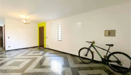 Sobrado à venda com 4 quartos em Vila Ipojuca, São Paulo, SP