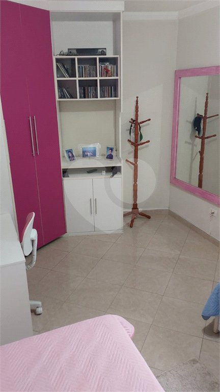 Casa à venda com 3 suítes no condomínio Itapuã XI, São Paulo - SP