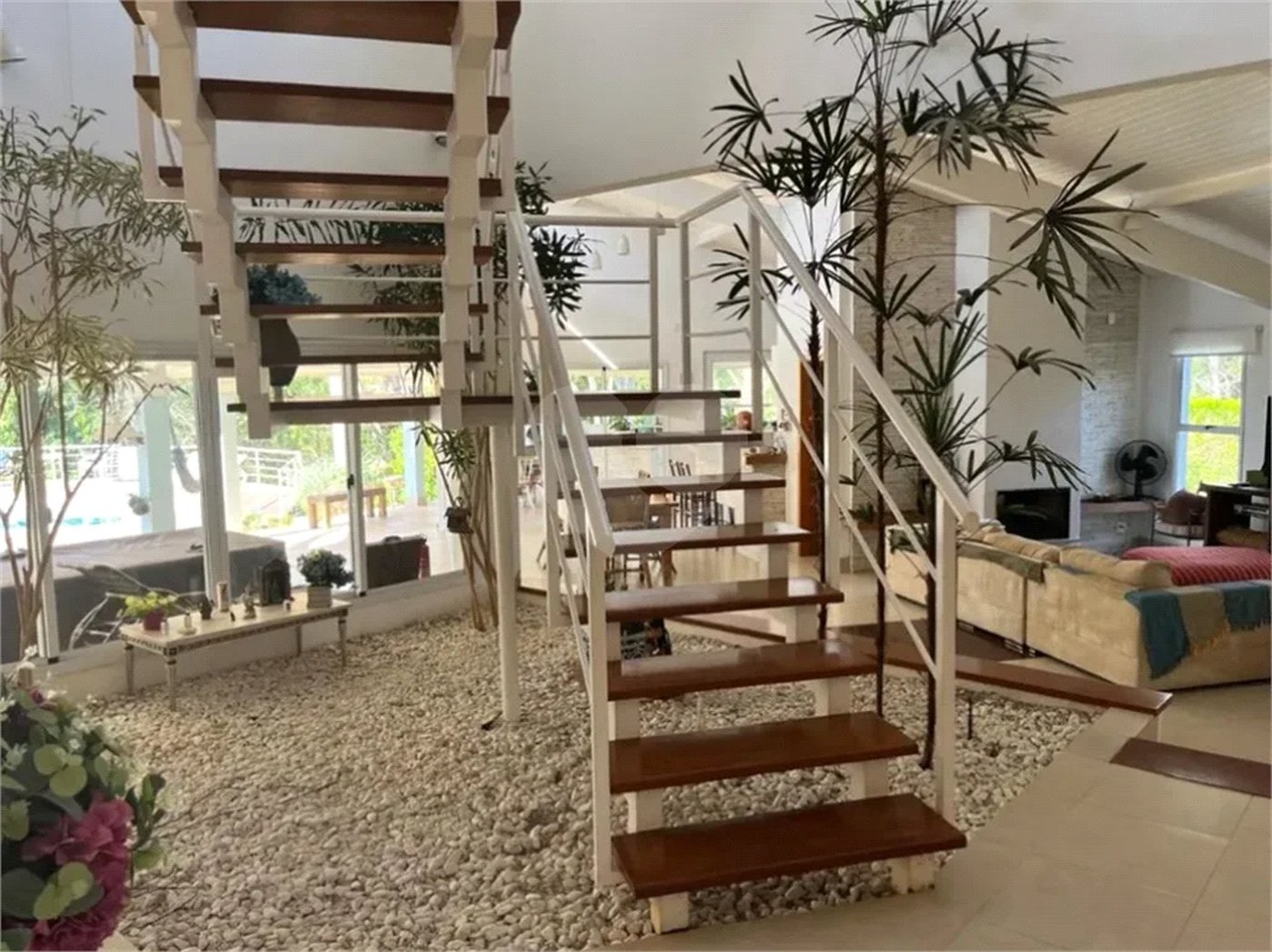 Casa à venda com 5 quartos, sendo 2 suítes,  no Centro, Itupeva, SP