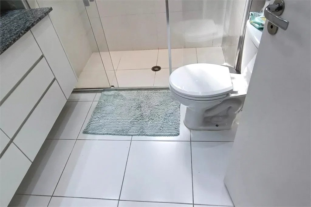 Apartamento à venda com 3 quartos, sendo 1 suíte,  em Jardim Vazani, São Paulo, SP