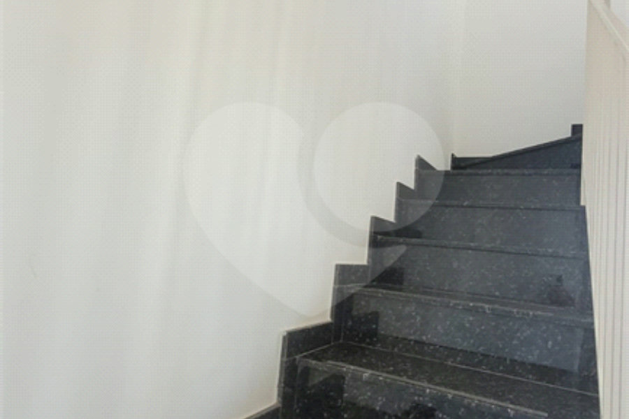 Casa à venda com 2 suítes no condomínio Residencial Sophia, São Paulo - SP