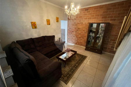 Casa à venda com 4 quartos, sendo 2 suítes,  em Vila Barth, Itapetininga, SP