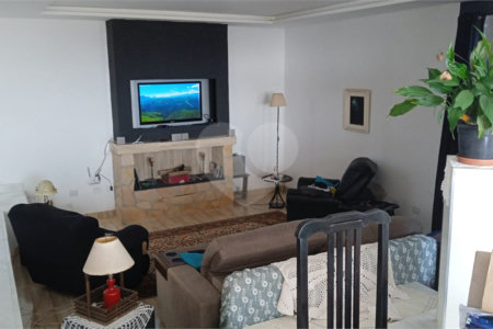 Casa à venda com 3 suítes em Jundiaizinho (terra Preta), Mairiporã, SP