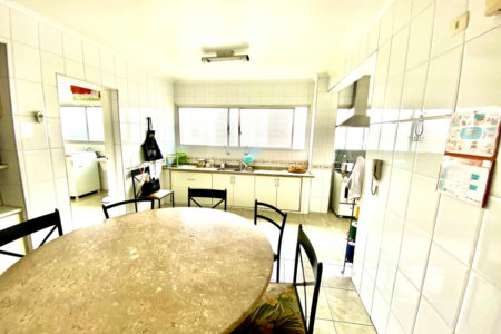 Apartamento à venda com 4 quartos, sendo 2 suítes, em Pinheiros, São Paulo, SP