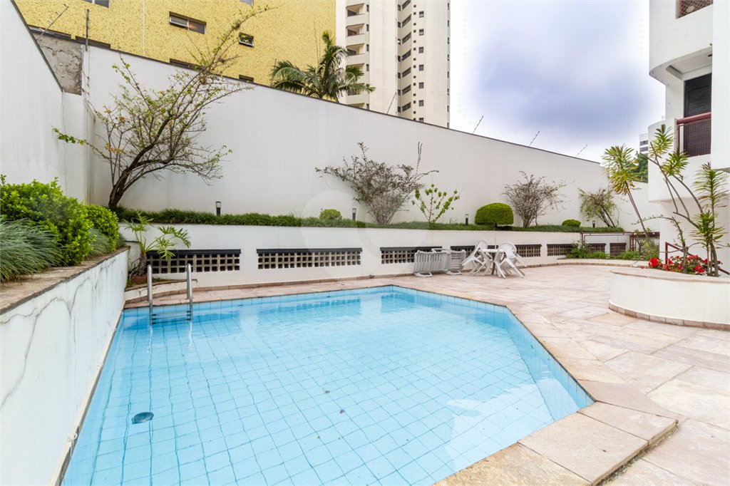 Apartamento à venda com 4 quartos, sendo 1 suíte, em Indianópolis, São Paulo, SP