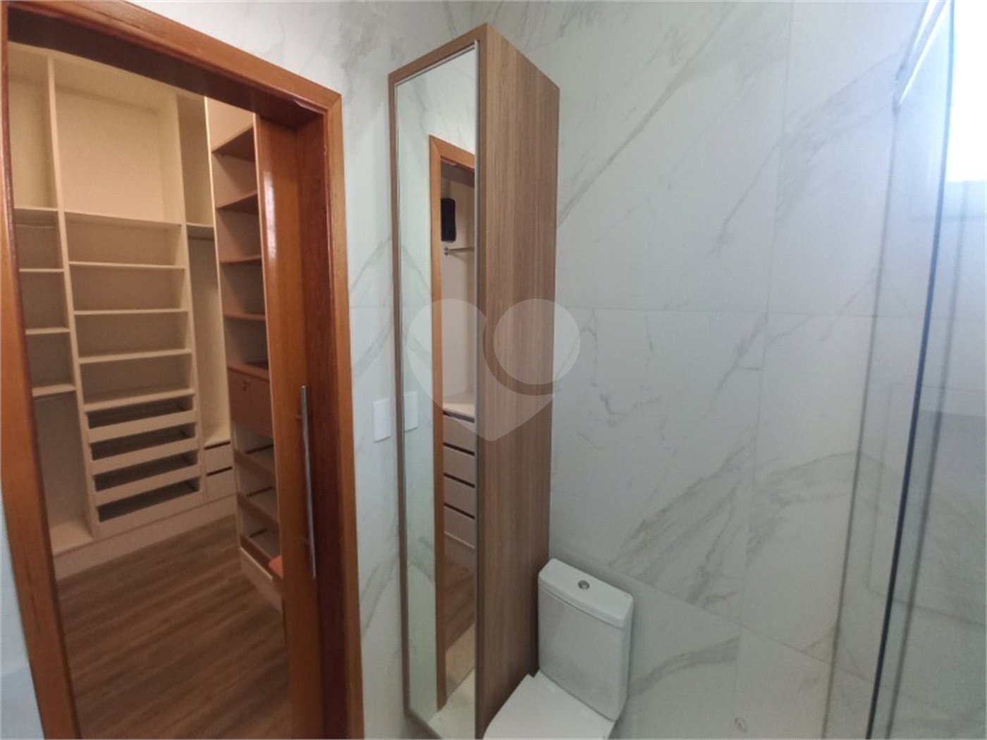 Casa à venda com 3 suítes no condomínio Piemonte, Indaiatuba - SP