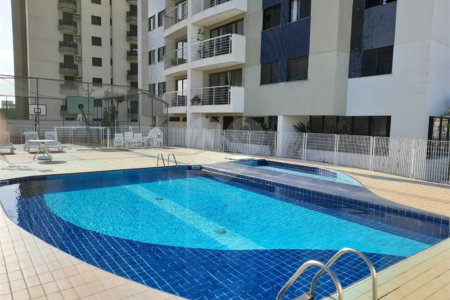 Apartamento à venda com 3 quartos, sendo 1 suíte,  no Centro, Mogi das Cruzes, SP